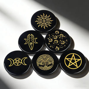 Piedra de Obsidiana Negra Natural Redonda para Palmilla <span class=keywords><strong>con</strong></span> Símbolos Grabados de Sol, Luna y Diosa Estelar para Sanación Reiki al por Mayor - Product Image 5