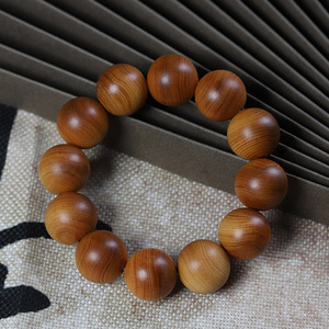 สร้อยข้อมือวัสดุไม้ทูจาสุชูเอนเนนซิสสีดำขนาด 20 มม. สำหรับผู้ชาย - Product Image 3
