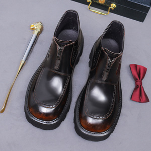 Botas de hombre estilo coreano con brillo, cremallera, suela gruesa, aumento de altura, de cuero genuino, para estudio fotográfico de bodas y negocios. - Product Image 1