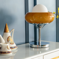 Lampe de table en verre à tarte aux oeufs postmoderne avec abat-jour créatif de conception de Bauhaus de luxe pour alimentation ca de chambre à coucher de salon
