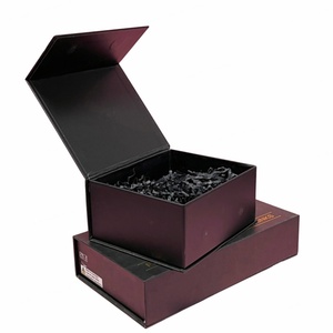 Custom Printing Plain Printed <b>Magnetic</b> Closure Flap Elegant Bespoke Cardboard Gift Paper <b>Box</b> with <b>Magnetic</b> Lid - Product Image 4