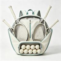 Sac à dos de tennis rond crème menthe, sac double pour raquettes avec deux poches avant pour raquettes, poche centrale zippée, bretelles rembourrées