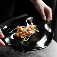 Plats irréguliers de restaurant uniques sous la vaisselle blanche en porcelaine émaillée assiettes de service à dessert pour l'hôtel