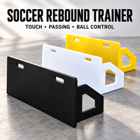 Tableau d'entraînement de football portable, panneau de rebond autoportant pour l'entraînement aux passes, au toucher, à la technique de jeu au sol et aux exercices en extérieur