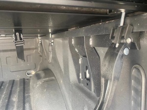 Cubierta Rígida Plegable para Camioneta, Compatible con Ford F-150 2021-2023, Caja <span class=keywords><strong>de</strong></span> 8' 2\" (97.6\") - Product Image 5