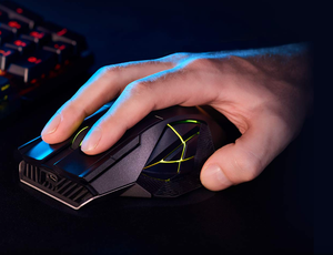 R-O-G Spatha X R-O-G Esports, finition noire mate avec le logo R-O-G iconique en forme d'œil - Product Image 3