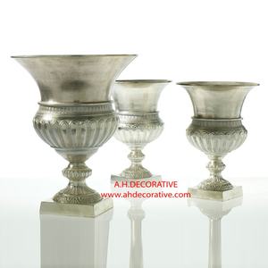 Silver Shiny Aluminum Flower <b>Vase</b> High Quality Luxury Handmade Designing Flower <b>Vase</b> With <b>Square</b> Shape Base - Product Image 3
