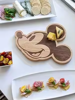 Papan potong Mickey Mouse khusus kartun kayu grosir untuk memotong sayuran dapur