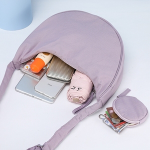 <span class=keywords><strong>Sac</strong></span> Hobo au design <span class=keywords><strong>original</strong></span> pour femmes et hommes, <span class=keywords><strong>sac</strong></span> à bandoulière en forme <span class=keywords><strong>de</strong></span> croissant, petit <span class=keywords><strong>sac</strong></span> à dos en nylon, <span class=keywords><strong>sac</strong></span> bouffant avec sangle réglable - Product Image 2