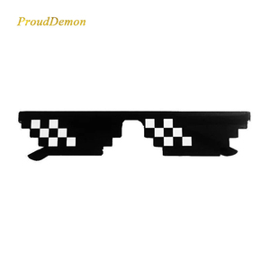 Lunettes de soleil amusantes et cool MSK 2019, petites lentilles mosaïques, lunettes de soleil pixelisées - Product Image 2
