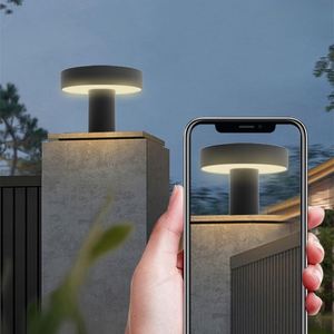 Nuevo Faro de columna <span class=keywords><strong>LED</strong></span> <span class=keywords><strong>Solar</strong></span> de alto brillo IP65 para decoración de iluminación de pared de patio Aplicación de jardín de energía de batería - Product Image 1