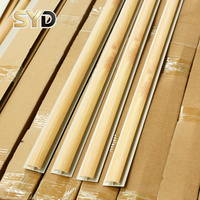 Panneau PVC rainuré et à languettes, design grain de bois, insonorisant, ignifuge, pour décoration intérieure, 200x8mm, pour immeubles de bureaux en Malaisie