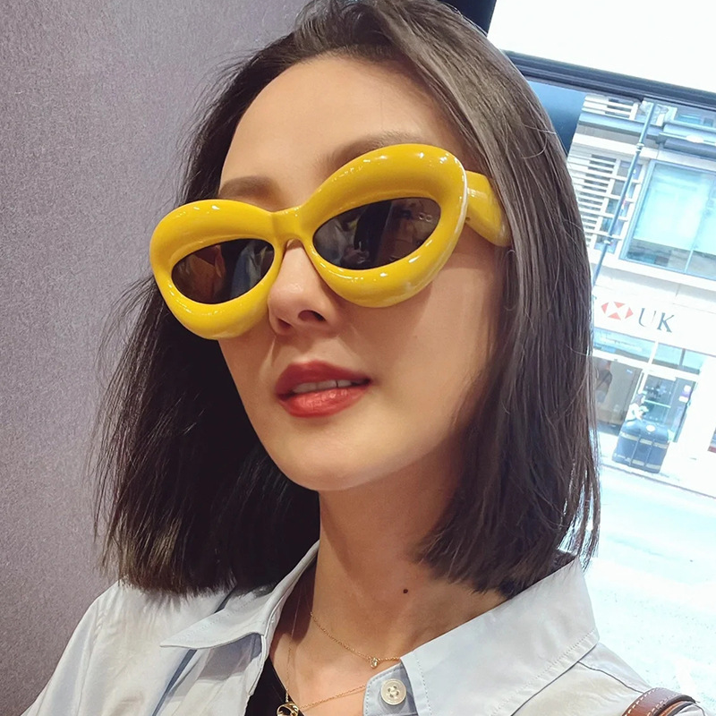 Yellow Stylish and Unique Sunglasses with Sexy Lip Design Accessories | Yellow Stylish And Unique Sunglasses With Sexy  main image 3