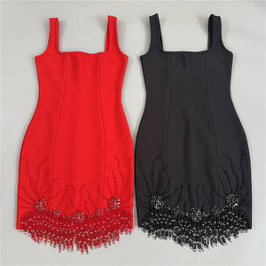 فستان نسائي أنيق بتصميم ضيق مكشوف الكتفين مع لؤلؤ أحمر قصير للحفلات المسائية والنوادي - Product Image 3