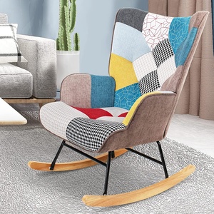 <span class=keywords><strong>Fauteuil</strong></span> <span class=keywords><strong>patchwork</strong></span> coloré Base en bois massif Chaises à <span class=keywords><strong>bascule</strong></span> en tissu du milieu du siècle avec pieds en bois - Product Image 4