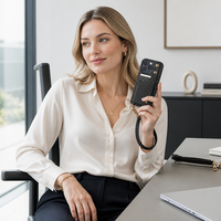 Étui de téléphone en cuir grainé LWG pour femmes, porte-cartes, portefeuille avec sangle pour le doigt et bandoulière amovible pour iPhone 18 Pro Duo