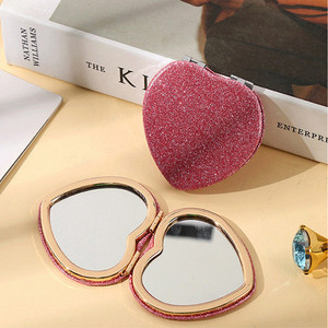 Wholesale Double Sided Folding Mini <b>Vanity</b> <b>Mirrors</b> Heart Shape Small Hand <b>Makeup</b> Pocket <b>Mirror</b> - Product Image 4