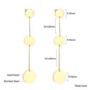 เครื่องประดับสแตนเลสสตีลแบบมินิมอล ชุบทอง 18K ต่างหูทรงกลมแบบห้อยระย้า ต่างหูวงกลมสามชั้นสำหรับผู้หญิง - Product Image 2