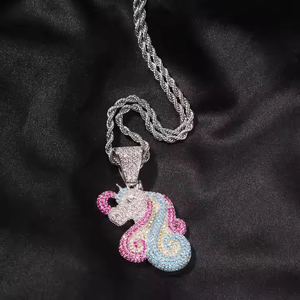 Collar de Moda con Colgante de Cabeza de Unicornio de Fantasía, 1.5 Pulgadas, Plata de Ley 925, Chapado en Oro Rosa, con Moissanita - Product Image 3