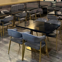Ensemble de meubles de restaurant commercial moderne |   Table ronde en pierre frittée et ensemble de banquettes et chaises rembourrées vert-rose