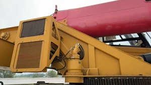 Grúa sobre Camión SANYY/X-C-M-G STC250 Usada, 25 Toneladas, Todoterreno, Motor en Estado Original, Bajo Precio, en Stock para Venta, con Informes y Video - Product Image 4