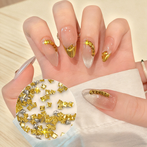 100 pcs/bag 스파클 크리스탈 골드 미니 스퀘어 호스 아이 지르콘 다이아몬드 네일 모조 다이아몬드 뾰족한 바닥 매니큐어 DIY 빛나는 매력 - Product Image 3