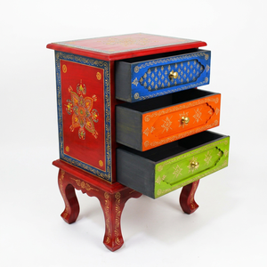 Mesita de Noche de Madera Pintada a Mano con 3 Cajones, Artesanía India de Nirmala Handicrafts |   Mesa Auxiliar Multifuncional Moderna y Ecológica - Product Image 1