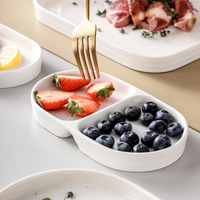 Assiettes en céramique de qualité restaurant avec compartiments, plateau réutilisable pour la restauration