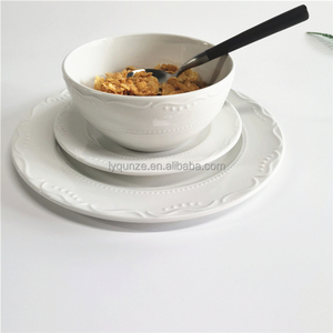 Turkish Bulk Chinese Kitchen <strong>Plates</strong> Sets Ceramic Porcelain Tablewar <strong>Clay</strong> Hotel Tableware Embossed Fine Bone China Dinnerware Set - Product Image 2