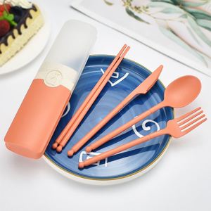 Ensemble de couverts en paille durable, quatre pièces, couteau, fourchette, cuillère, baguettes, design minimaliste, voyage en plein air, camping, cadeau portable - Product Image 2