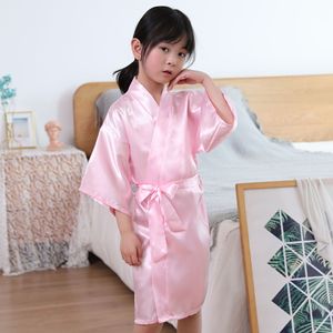 Venta al por mayor Bata <span class=keywords><strong>de</strong></span> baño <span class=keywords><strong>para</strong></span> bebé Logotipo personalizado Batas <span class=keywords><strong>para</strong></span> niños Batas <span class=keywords><strong>de</strong></span> satén <span class=keywords><strong>para</strong></span> <span class=keywords><strong>spa</strong></span> Batas <span class=keywords><strong>para</strong></span> <span class=keywords><strong>niñas</strong></span> <span class=keywords><strong>Fiesta</strong></span> <span class=keywords><strong>de</strong></span> <span class=keywords><strong>spa</strong></span> <span class=keywords><strong>de</strong></span> cumpleaños - Product Image 1