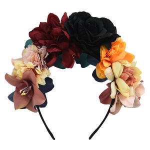 عصابة رأس بزهور الورد على الطراز الأوروبي والأمريكي، زهور صناعية بوهيمية يدوية الصنع للمهرجانات والحفلات والتصوير والمكياج وحفلات الرقص - Product Image 4