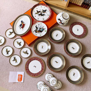 Pretty Horse Vajilla de cerámica al por mayor Platos DE BODA Plato de porcelana para juego de 41 piezas - Product Image 1