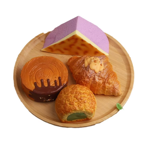 Juguete Antiestrés de PU Suave de Rebote Lento, Comida Realista: Huevo Frito, Croissant, Tostada, Dulce, para Aliviar el Estrés - Product Image 1