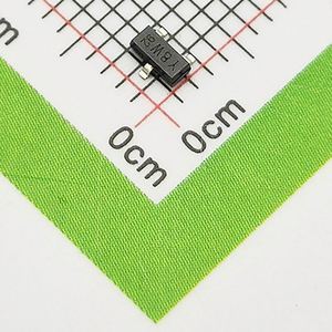 new&original BZX84-C22,215 SOT-23 Diodes Zener Diodes 250mW 5% 22V 0.05uA - Product Image 1