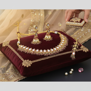ชุดสร้อยคอหิน kundan และไข่มุกชุบทองประณีต11714303DP โดย jewelemarket-เครื่องประดับที่ประณีตพราว - Product Image 3
