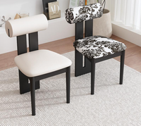 Silla de Comedor Moderna de Madera Maciza al por Mayor, Estilo Japandi, Tapizada en Bouclé, con Respaldo Acolchado, para Proyectos de Interiores de Hoteles y Restaurantes