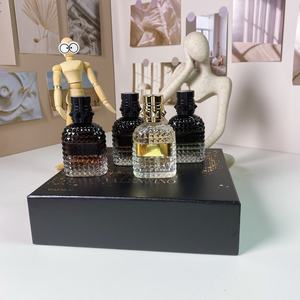 Luxe Originele Parfum Heren Geschenkset 30Ml * 4 Body Spray Blijvende Geur Glazen Fles Al Por - Product Image 5