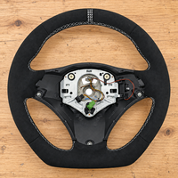 Volant pour BMW E90 style CS avec bande supérieure blanche pour E91 E92 E93 Série 3 Volant personnalisé en Alcantara