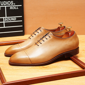 Zapatos de Vestir Puntiagudos de Piel de Becerro, con Plantilla Acolchada, Suela Antideslizante, Soporte para el Arco del Pie, Diseño Transpirable para el Uso Diario - Product Image 1