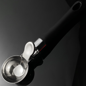 Cuillère à glace en acier inoxydable 304, type à pression manuelle, pour desserts et fruits, avec poignée confortable, rouge, bleu, vert, noir - Product Image 4
