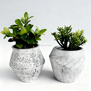 Juego de 3 Macetas Modernas de Estilo Europeo en Gris Camel, Ligeras y Ecológicas para Jardín, Hogar, Flores, Macetas de MGO para Exteriores, para Balcón y Piscina - Product Image 3