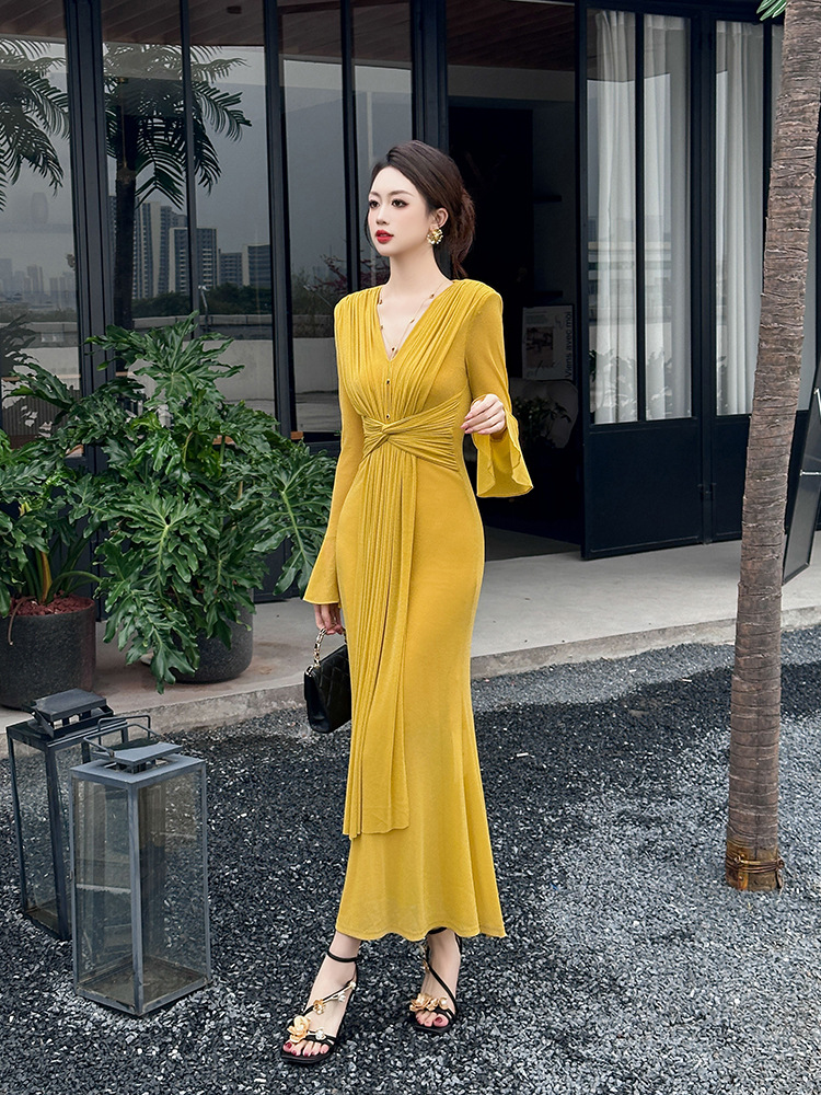 Elegant European Dresses - Formal Yellow and Black Gowns