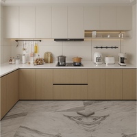 Meubles de cuisine modulaires modernes personnalisables en bois massif et contreplaqué avec tiroirs coulissants, finition laquée, écologiques, évier, crédence et robinet