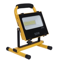 Pratique lumineux 100W led projecteur led travail jusqu'à la lumière rechargeable portable d'urgence projecteur solaire pour la lumière de stade de camping