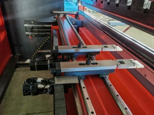 Độ chính xác cao 220t4000 <span class=keywords><strong>CNC</strong></span> Báo Chí phanh máy 6 + 1 trục hoàn toàn tự động kim loại uốn thép không gỉ Báo Chí phanh - Product Image 6