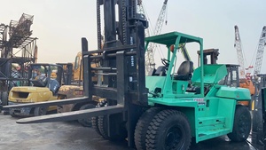 Low Mileage Second Hand Mitsubishi FD150 Forklift Smooth Transmission & Hydraulics - Product Image 3