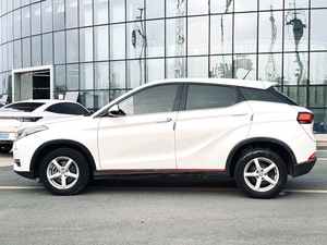 Auto Usado Económico, Dongfeng Fengguang 500 <span class=keywords><strong>2022</strong></span>, 1.5L CVT, Edición Enjoyment Comfort, Automático, SUV Compacto en Oferta - Product Image 4