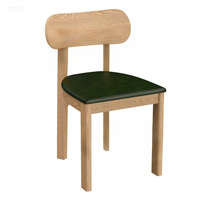 Ensemble de table et de chaises de restaurant en bois massif, personnalisable et durable, pour restauration rapide, pizzeria, hôtel, cantine