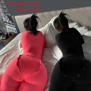 Toptan derin V pamuk onesie Butt Flap kadın kırmızı tek parça tulum 2022 seksi pijama pijama